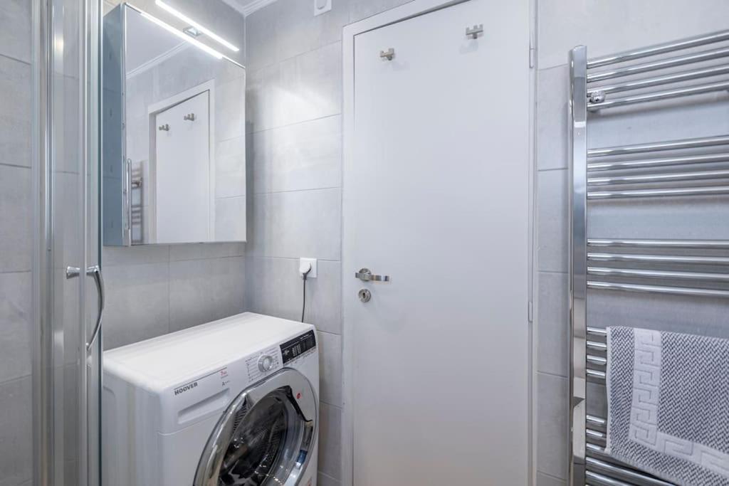 Penthouse In The Heart Of Athens Apartment Ngoại thất bức ảnh