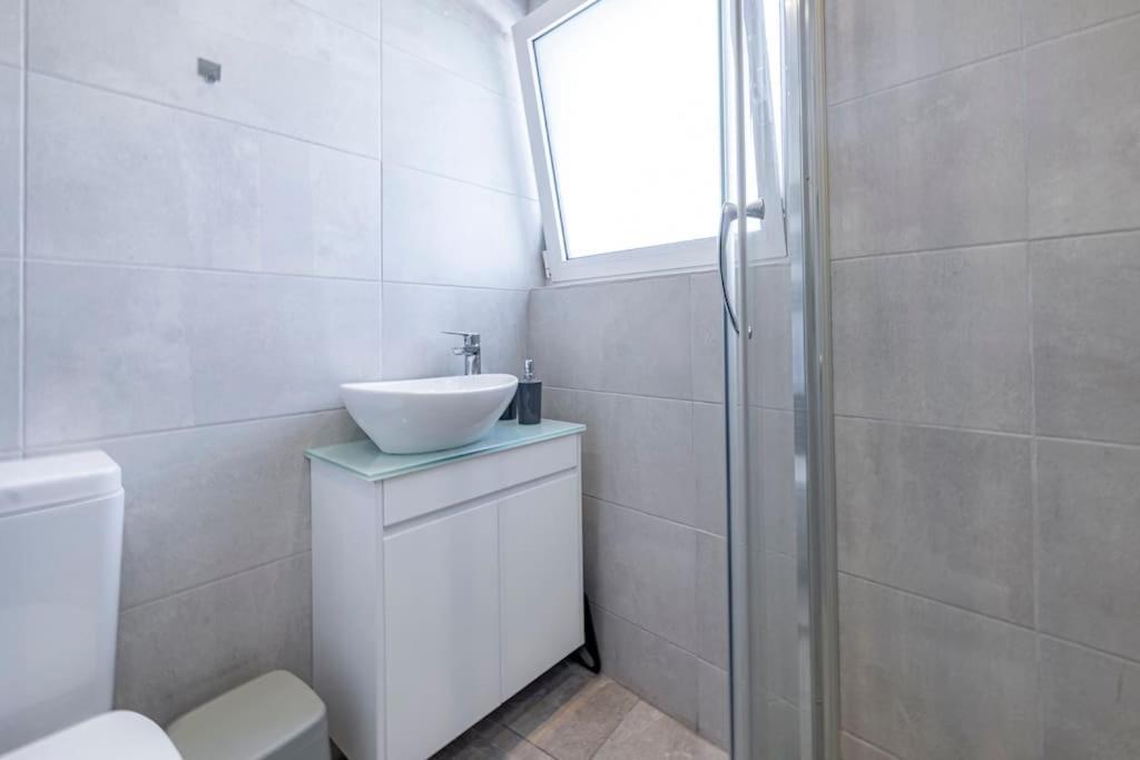 Penthouse In The Heart Of Athens Apartment Ngoại thất bức ảnh