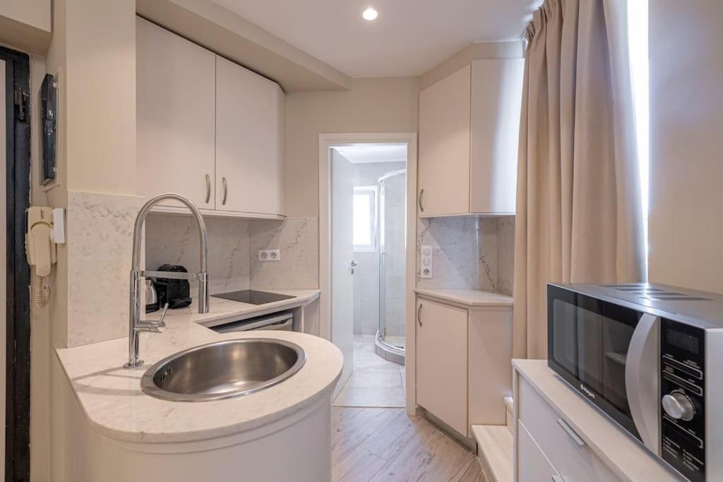 Penthouse In The Heart Of Athens Apartment Ngoại thất bức ảnh